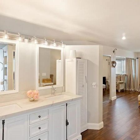 האנטינגטון ביץ' Elegant Beach Living, Just Blocks To The Sand מראה חיצוני תמונה