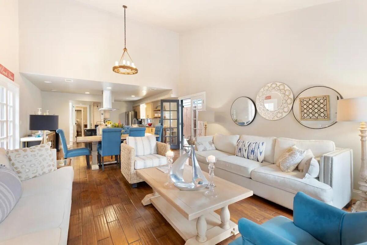 האנטינגטון ביץ' Elegant Beach Living, Just Blocks To The Sand מראה חיצוני תמונה